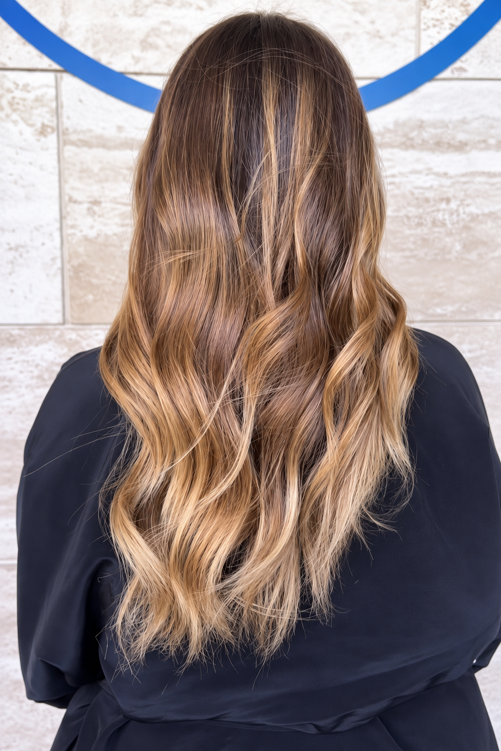 Balayage biondo castano realizzato da Levita Group